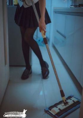 一边亲一边面膜的视频
