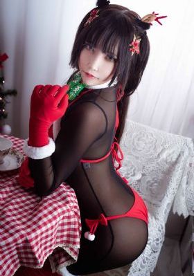 丰满双乳秘书被老板狂揉捏hd
